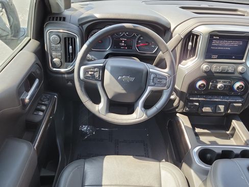 Used 2021 Chevrolet Silverado 1500 LT Trail Boss w/ Convenience Package II AWD/4WD image 15