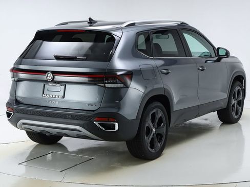 New 2025 Volkswagen Taos SEL image 9