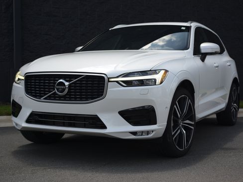 Used 2019 Volvo XC60 T6 R-Design w/ Protection Package Premier AWD/4WD image 37