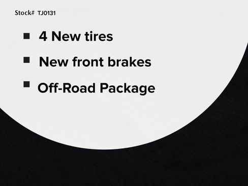 Used 2021 Toyota Tacoma TRD Off-Road w/ Technology Package image 2