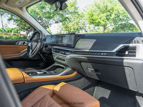Used 2024 BMW X7 xDrive40i AWD/4WD image 35