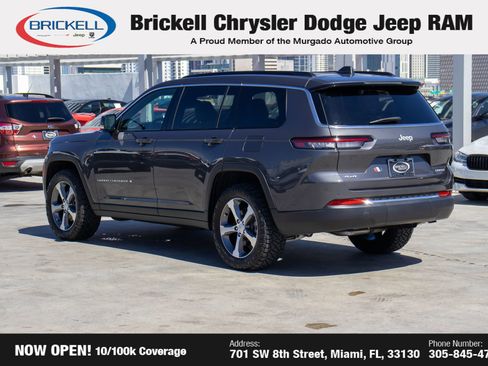 Used 2024 Jeep Grand Cherokee L Limited image 7