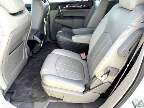 Used 2017 Buick Enclave Premium w/ Experience Buick Package image 21