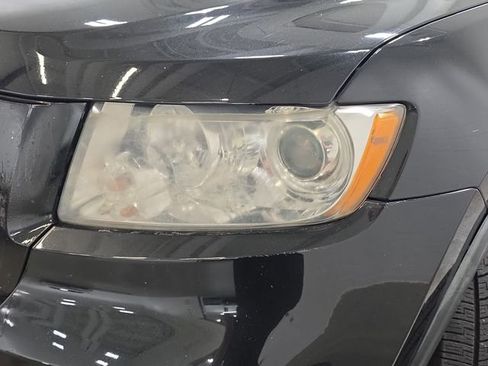 Used 2011 Jeep Grand Cherokee Limited AWD/4WD image 29