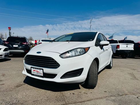 Used 2018 Ford Fiesta SE image 7