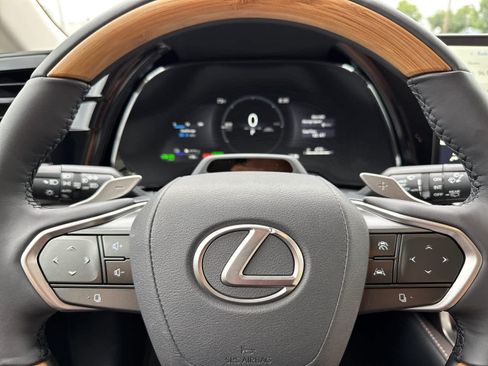 Certified 2026 Lexus RX 450h AWD w/ Convenience Package image 26