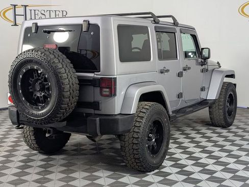 Used 2018 Jeep Wrangler Unlimited Sahara image 7