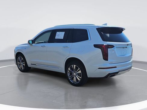 Used 2024 Cadillac XT6 Premium Luxury AWD/4WD image 6
