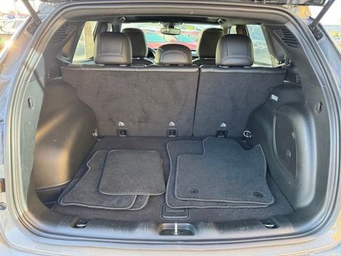 Used 2023 Jeep Compass Latitude w/ Sun and Sound Group image 9