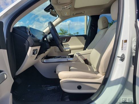 Used 2023 Mercedes-Benz GLB 250 image 15