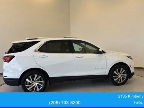 Used 2022 Chevrolet Equinox Premier AWD/4WD image 11