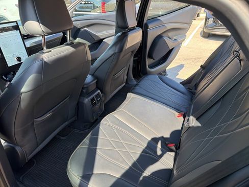 Used 2021 Ford Mustang Mach-E Select image 21