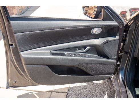 Used 2023 Hyundai Elantra SEL FWD image 10