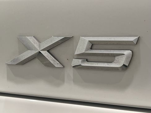 Used 2023 BMW X5 xDrive40i w/ Premium Package image 25