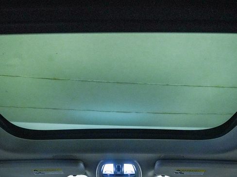 Certified 2024 Volvo XC90 T8 Plus w/ Protection Package Premier AWD/4WD image 17