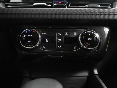 New 2025 Chevrolet TrailBlazer LT w/ Convenience Package FWD image 27