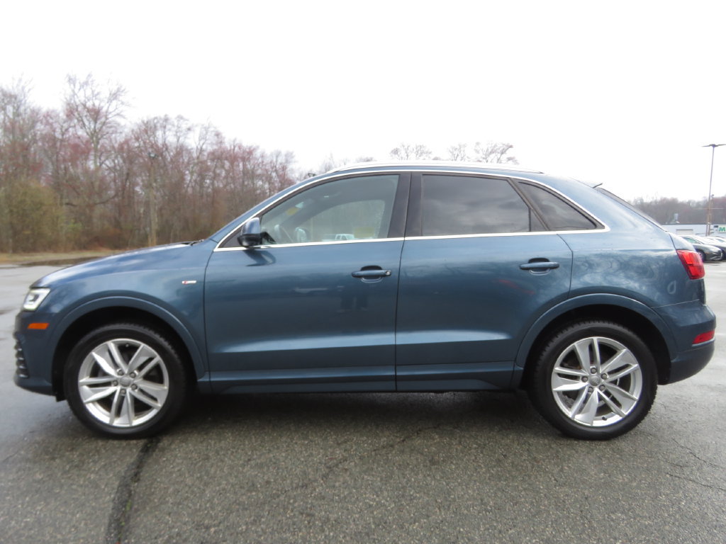 Used 2018 Audi Q3 2.0T Premium Plus w/ Premium Plus Package AWD/4WD image 8