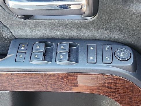 Used 2019 GMC Sierra 1500 SLE w/ SLE Value Package AWD/4WD image 25