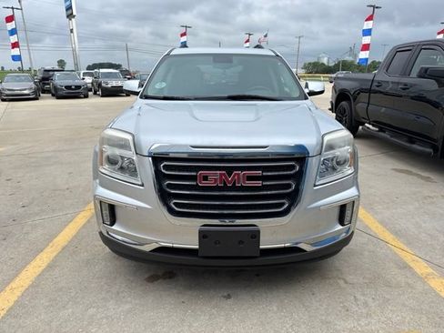 Used 2017 GMC Terrain SLE w/ Chrome Package FWD image 7