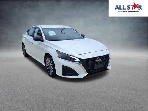 Used 2025 Nissan Altima 2.5 SV FWD image 1