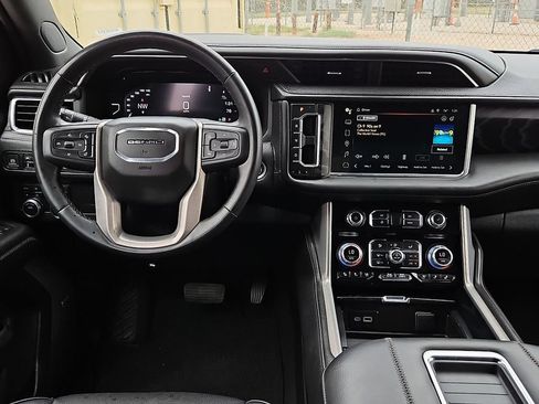 Used 2023 GMC Yukon Denali AWD/4WD image 20