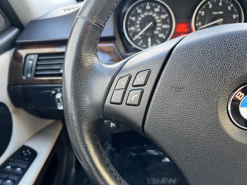 Used 2011 BMW 328i xDrive Sedan image 23