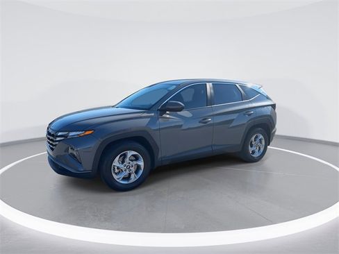Certified 2024 Hyundai Tucson SE image 4