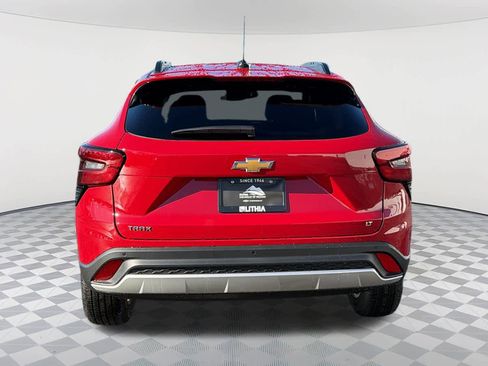 New 2026 Chevrolet Trax LT w/ Driver Confidence Package image 6