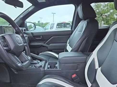Used 2024 Toyota Tacoma SR w/ SR Upgrade Package AWD/4WD image 21