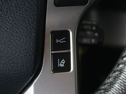 Used 2019 Toyota Tacoma SR5 image 32