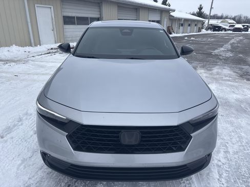 Used 2023 Honda Accord Sport image 12