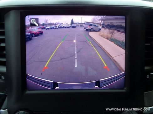 Used 2021 RAM 1500 Big Horn AWD/4WD image 15