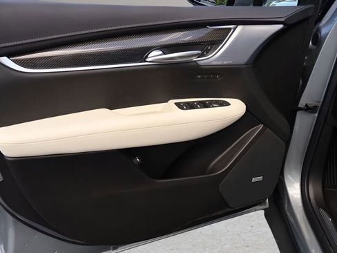 New 2026 Cadillac XT5 Sportv image 11