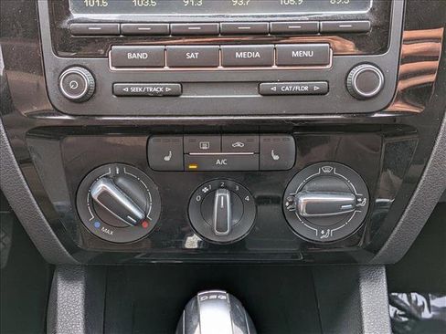 Used 2015 Volkswagen Jetta TDI S image 13