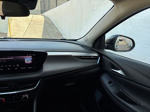 Used 2025 Buick Encore GX Preferred image 34