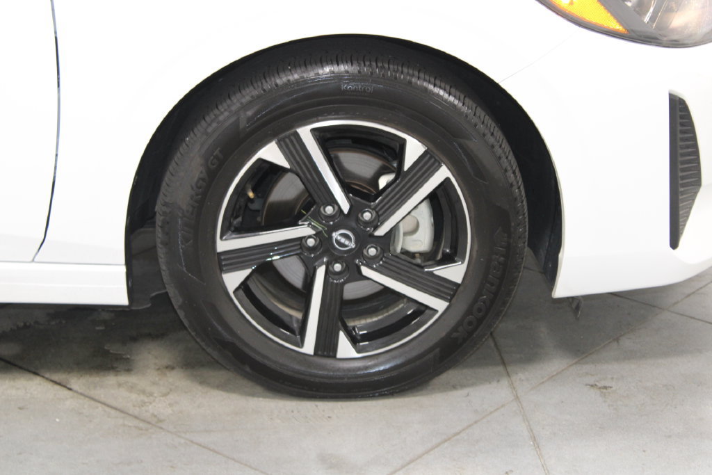 Used 2025 Nissan Sentra SV FWD image 12