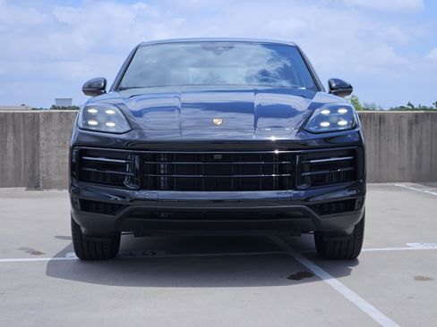 Certified 2026 Porsche Cayenne Coupe AWD/4WD image 11