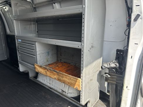 Used 2019 Chevrolet Express 3500 w/ Driver Convenience Package RWD image 24