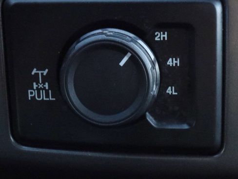 Used 2016 Ford F150 XLT image 13