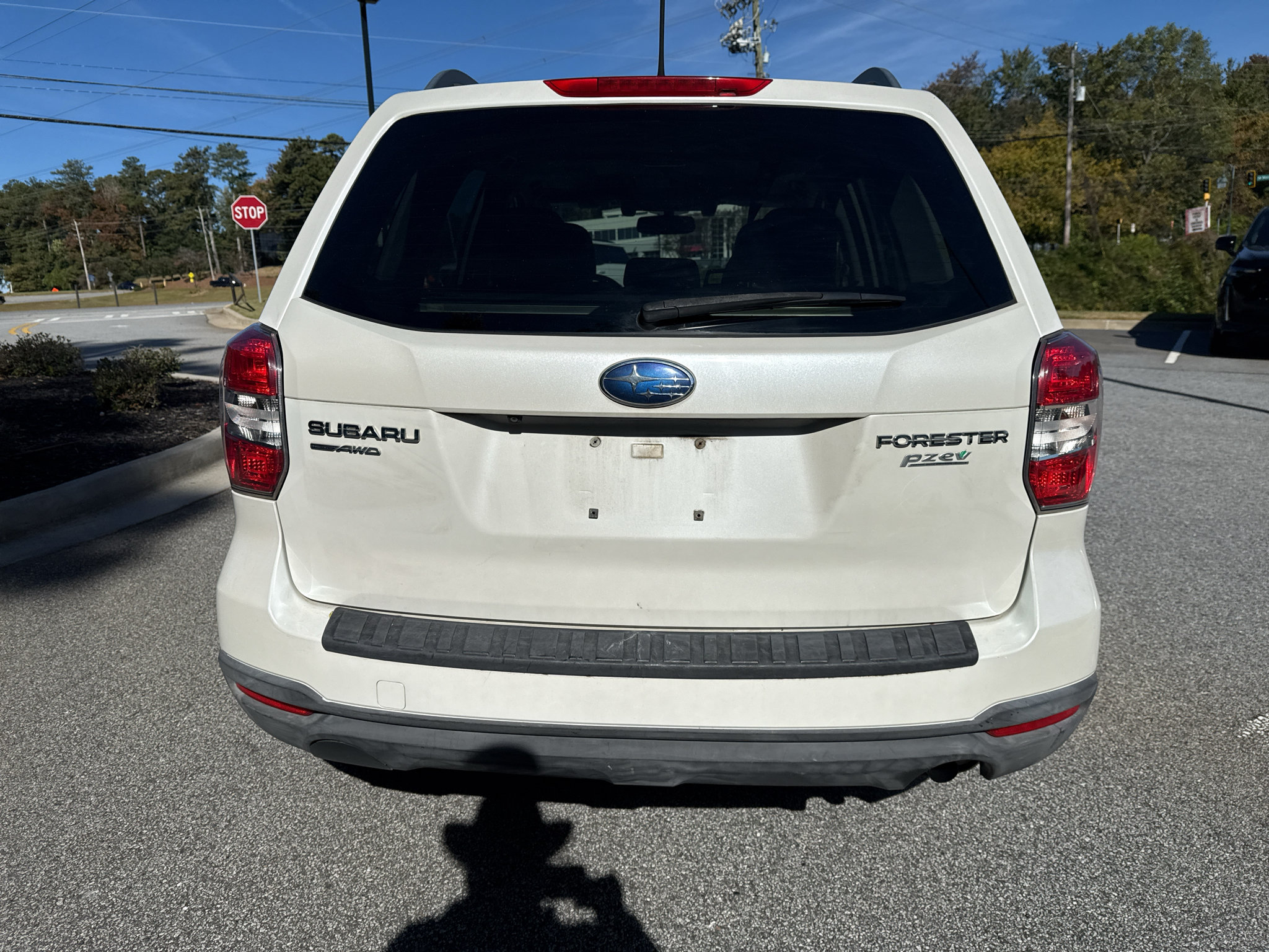 Used 2015 Subaru Forester 2.5i Premium AWD/4WD image 6