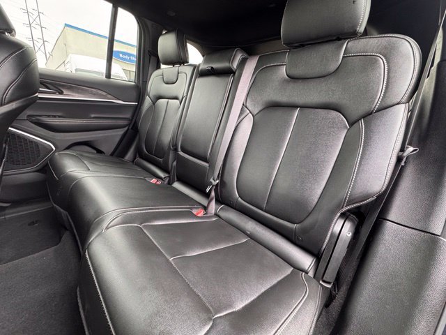 Used 2024 Jeep Grand Cherokee Limited 4xe AWD/4WD image 12