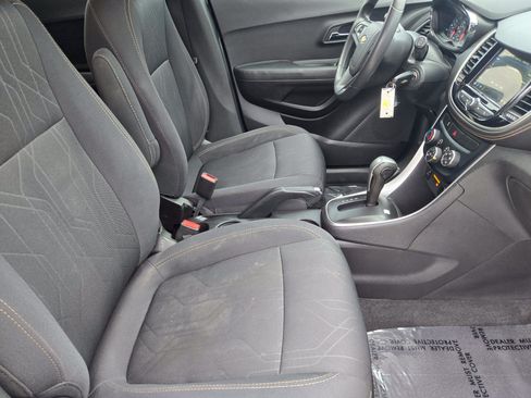 Used 2019 Chevrolet Trax LT FWD image 31