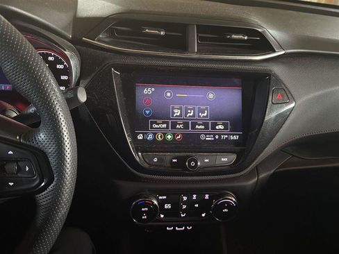 Used 2023 Chevrolet TrailBlazer RS w/ Sun and Liftgate Package AWD/4WD image 11