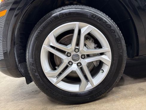 Used 2019 Audi Q5 2.0T Premium AWD/4WD image 41