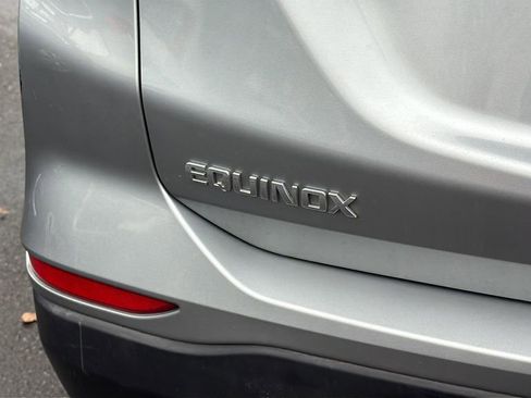 Used 2023 Chevrolet Equinox LT image 12