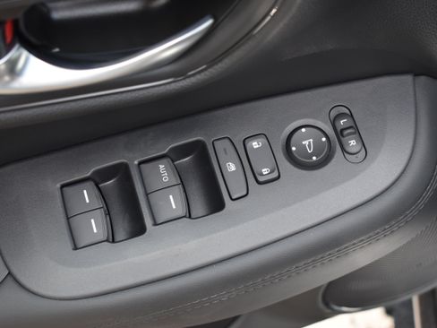 New 2027 Honda HR-V LX image 12