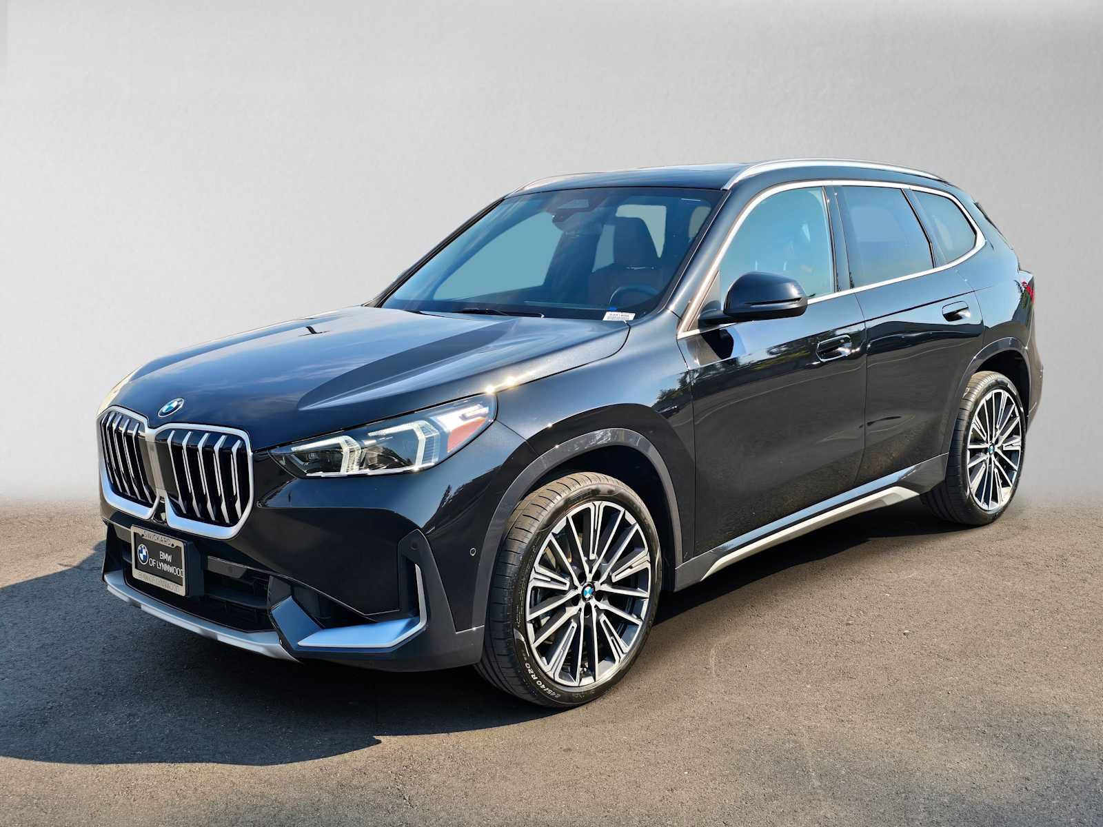 Used 2026 BMW X1 xDrive28i w/ Convenience Package AWD/4WD image 7