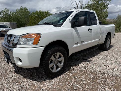 Used 2009 Nissan Titan SE w/ SE Max Utility Pkg AWD/4WD image 9