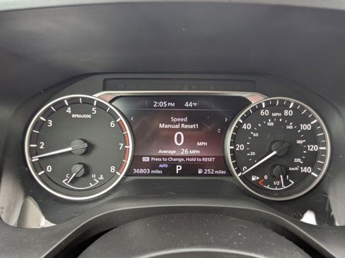 Used 2022 Nissan Rogue SV image 15