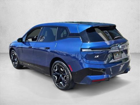 Certified 2025 BMW iX xDrive50 AWD/4WD image 8